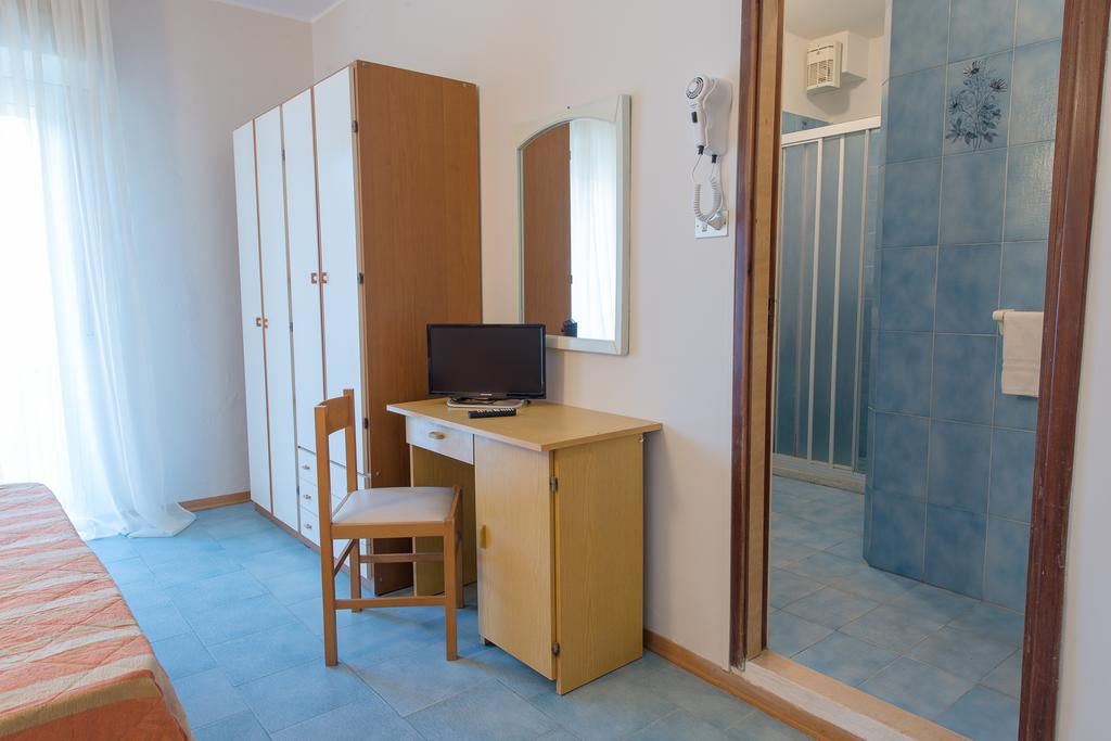 Hotel Falco ริชโชเน ภายนอก รูปภาพ